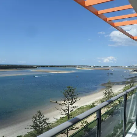 Silvershore Apartments On The Broadwater Gold Coast Room photo