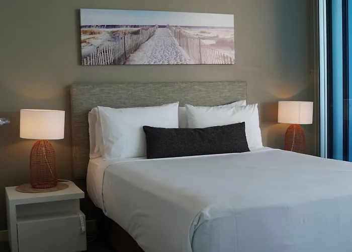 Silvershore Apartments On The Broadwater